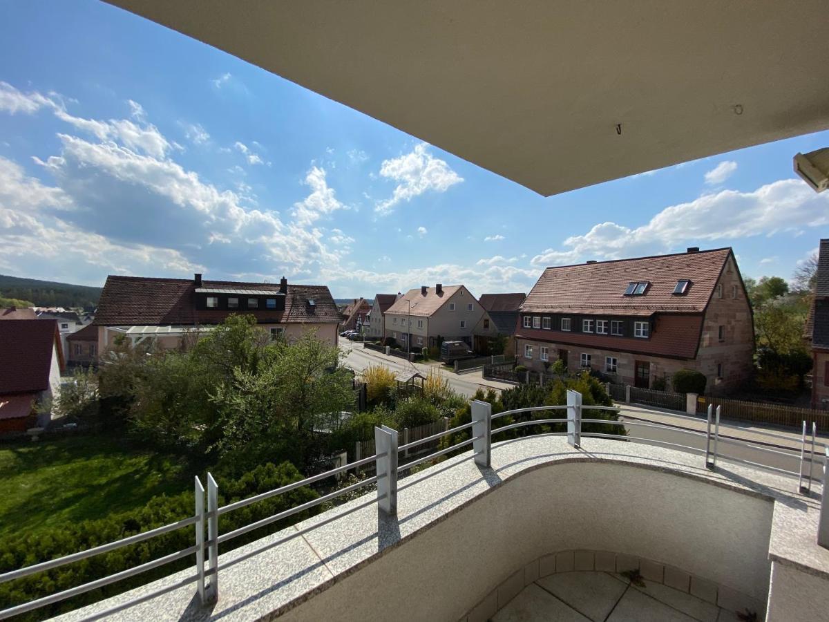 Schickes Appartement Im Haus Der Bilder Abenberg Eksteriør billede